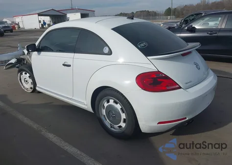 2015 Volkswagen Beetle 1.8T Classic z USA, uszkodzony, nr VIN 3VWF17AT3FM603262